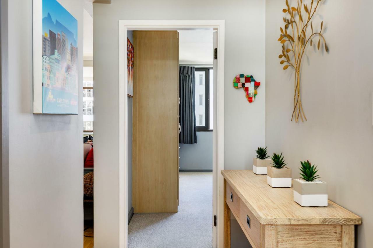 Backup-Powered Bantry Bay View 2 Bed Apartment كيب تاون المظهر الخارجي الصورة